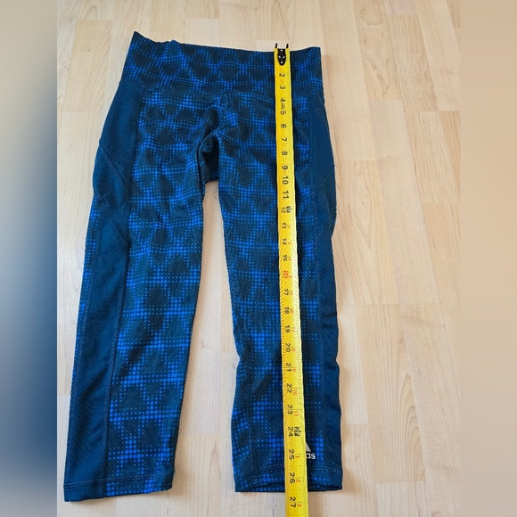 Adidas Climalite Mid Rise 3/4 Leggings Size Small (8/10) - Picture 10 of 16